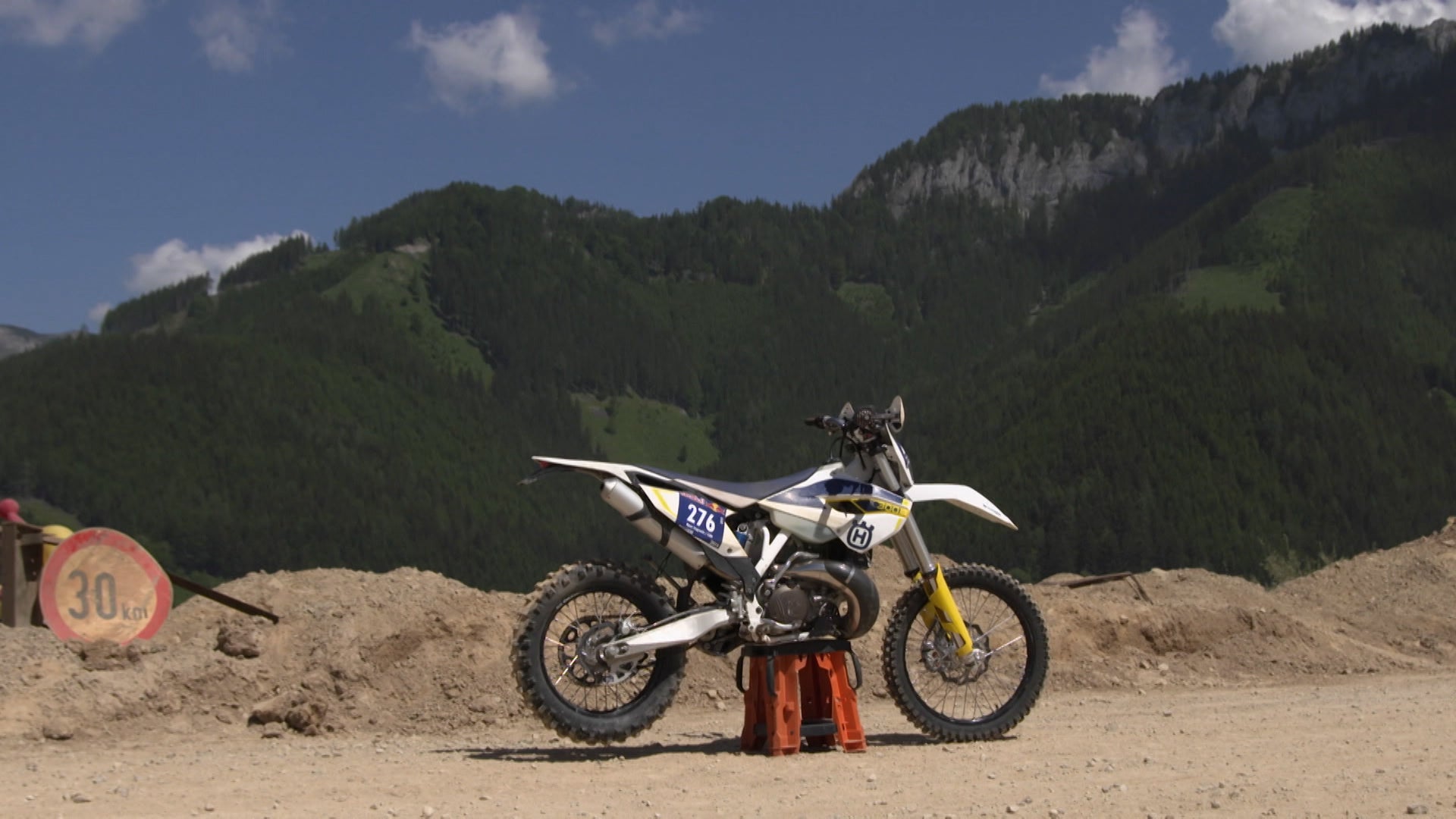 Red Bull Signature Series Season 3 Episode 9 Red Bull Hare Scramble 2015