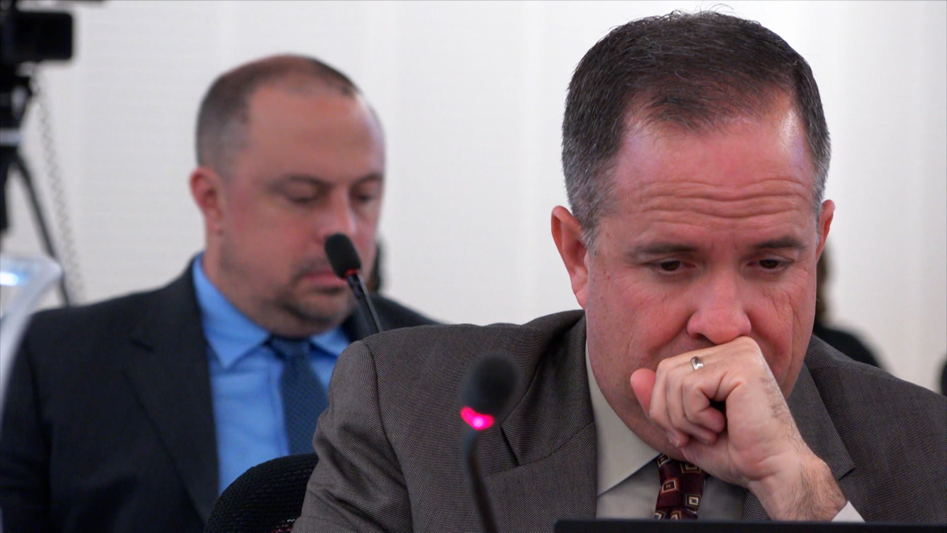 تو شالو غرايفز الموسم 1 الحلقة 5 أين دان؟