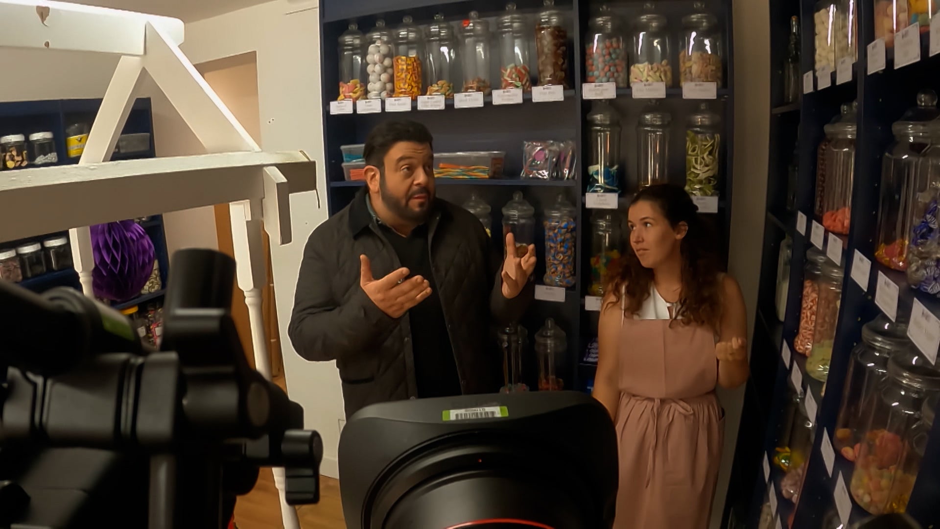 Adam Richman Eats Britain Season 1 Episode 9 Melton Mowbray Pork Pie