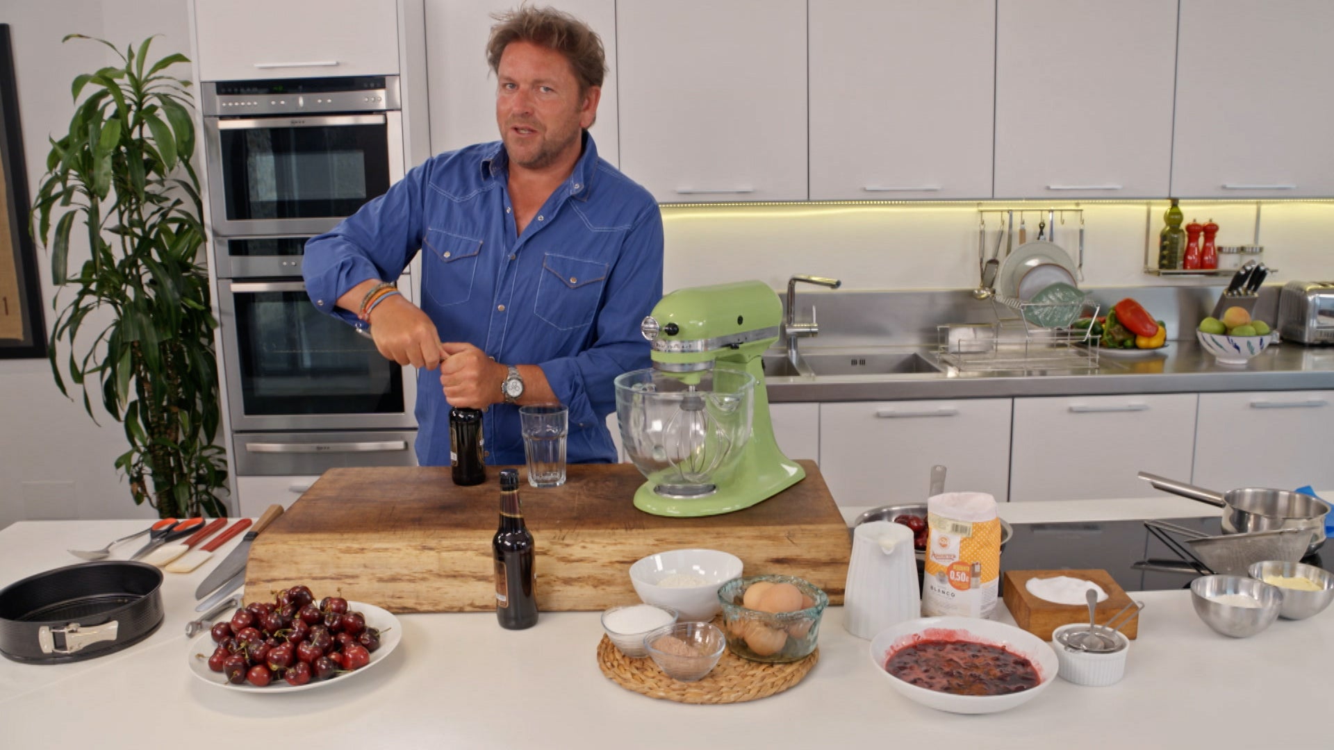 James Martin's Spanish Adventure Season 1 Episode 10 Extremadura