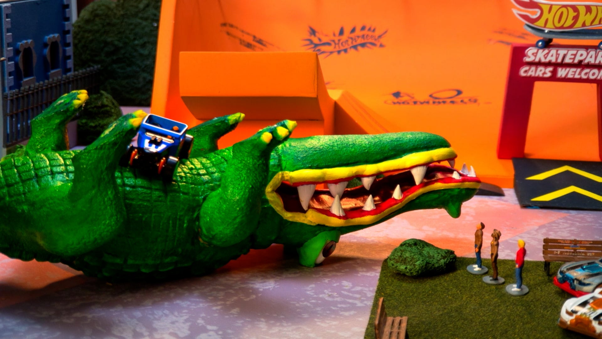 Team Hot Wheels Season 2 Episode 6 Chaos At The Car Wash