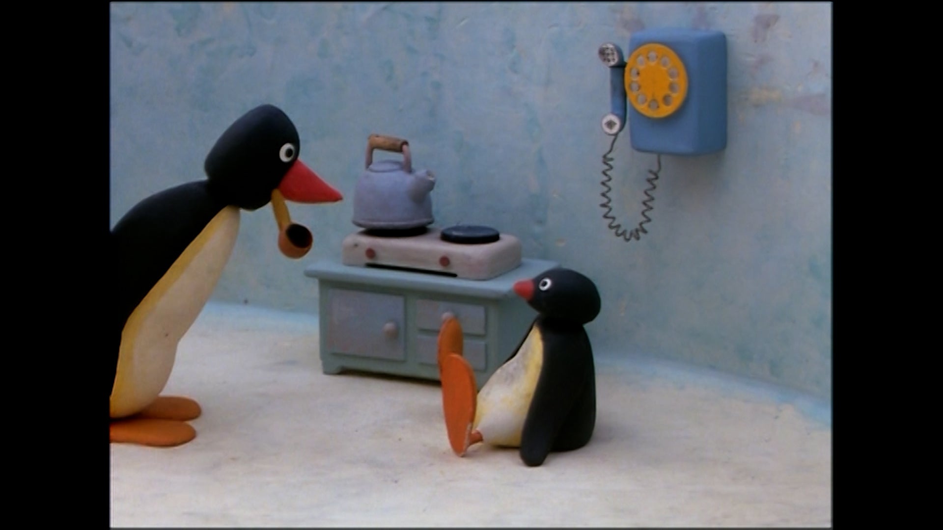 ذا بينغو شو الموسم 1 الحلقة 53 بينغو هيلبس ويذ إنكوباتينغ / بينغو'س سيستر إز بو